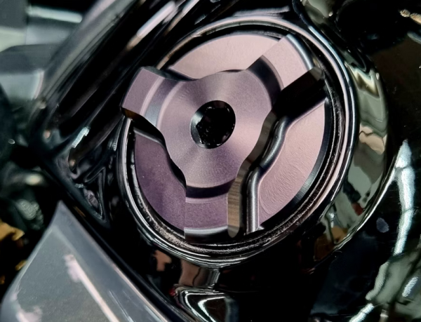 AC Schnitzer Verschluss für den Öleinfüllstutzen BMW R 12 ab 2024
